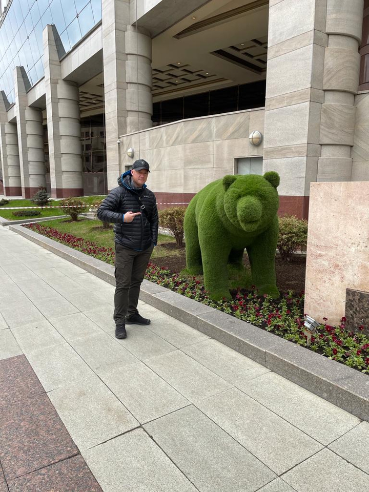 The Russian bear is a reliable guard.