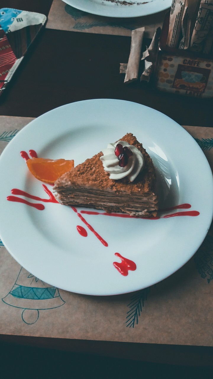 Yummy cake.