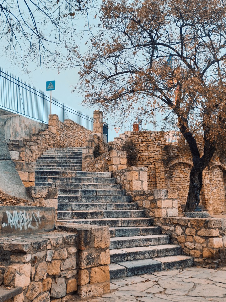 España