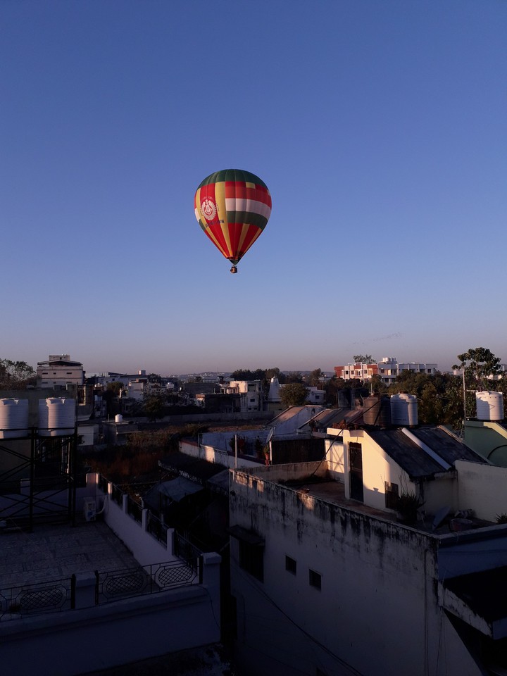 hot air balloon?