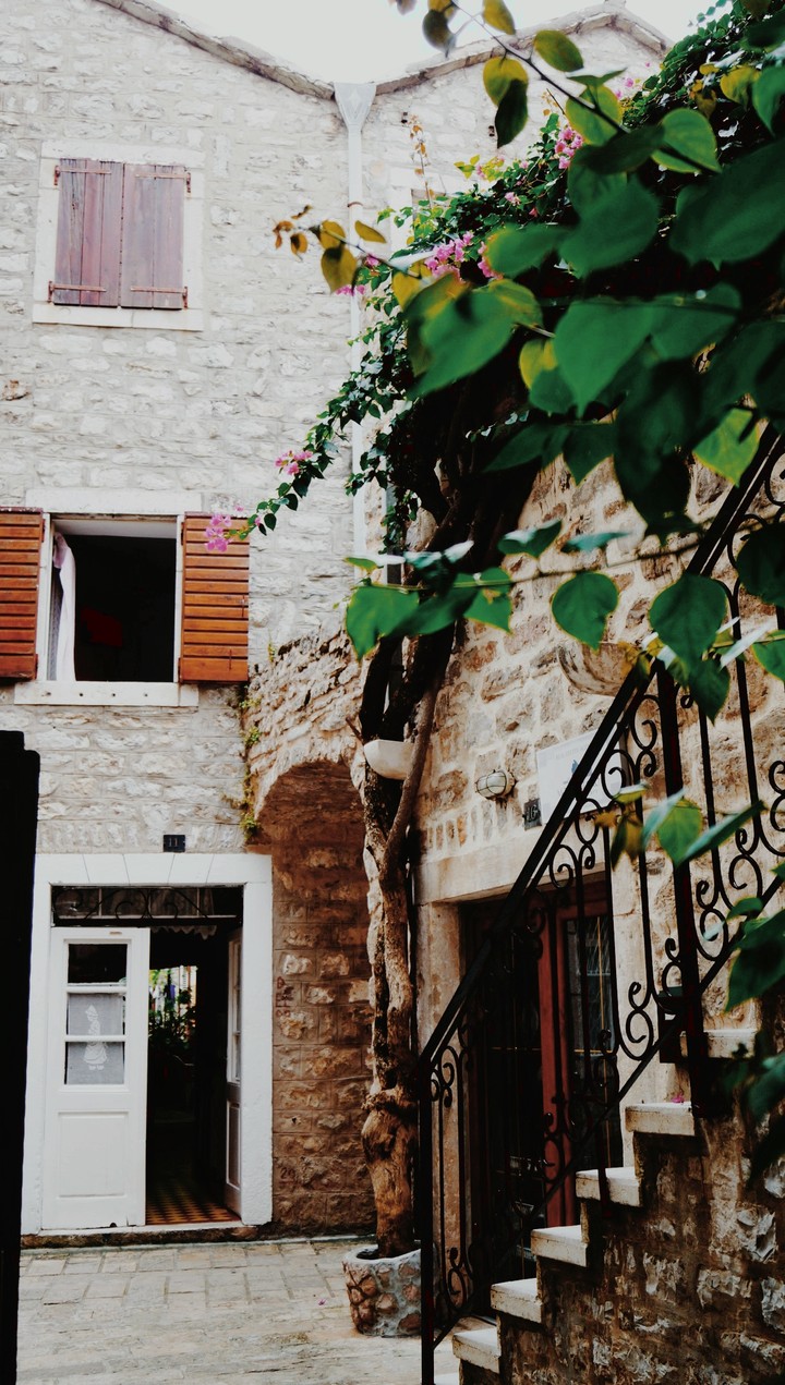 Alley