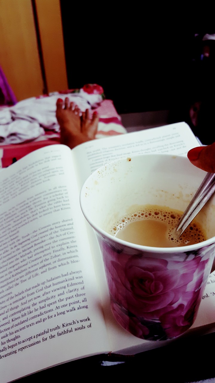 Book, Coffee and Bed!!