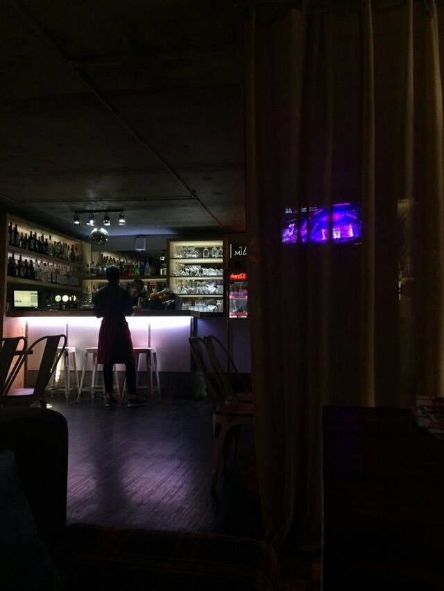 bar