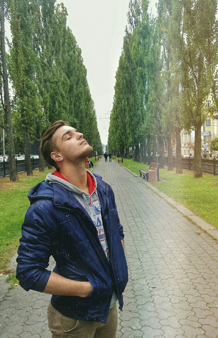 б