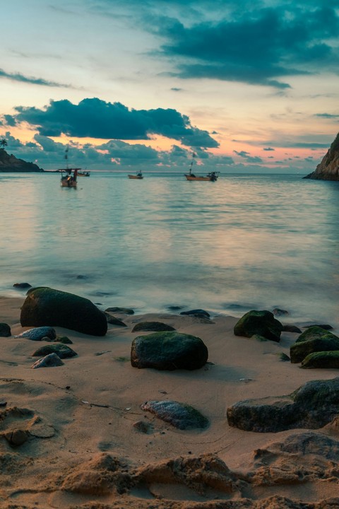"La Angosta" Beach, Acapulco, Mexico.