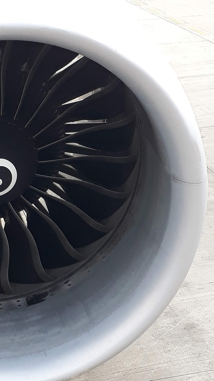 Turbina B777-300