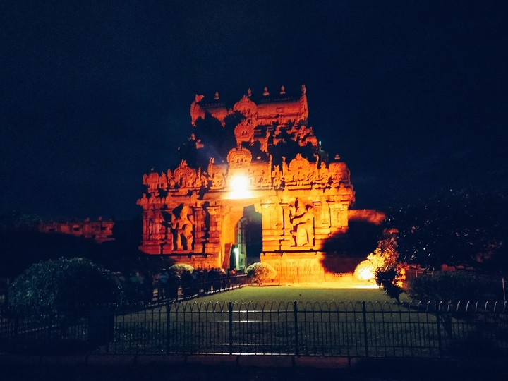 Brihadeeswarar temple Tanjore,