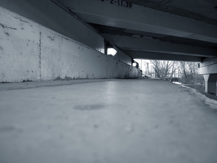 Lines under the bridge
