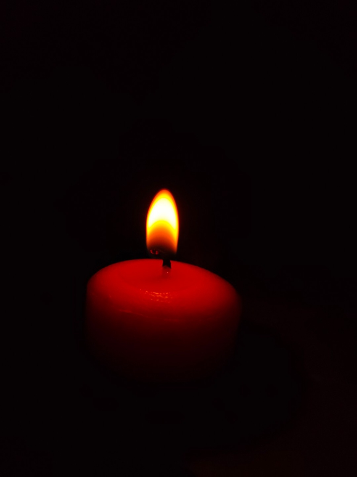 Dark space candlelight