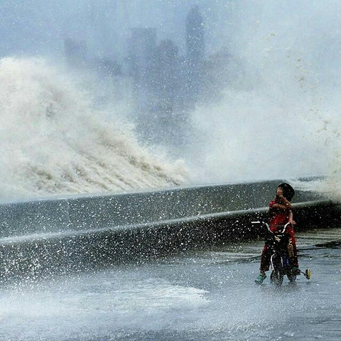 tapety wave, Waterskiing