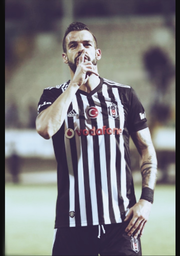 ALVARO NEGREDO