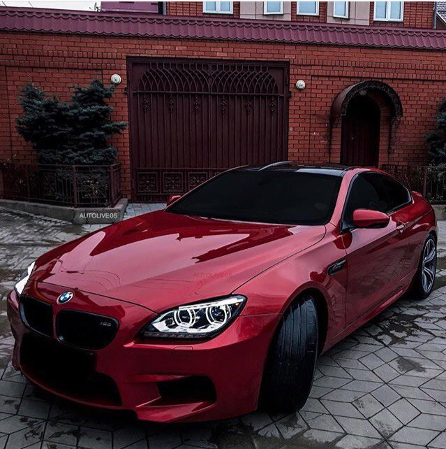 red car