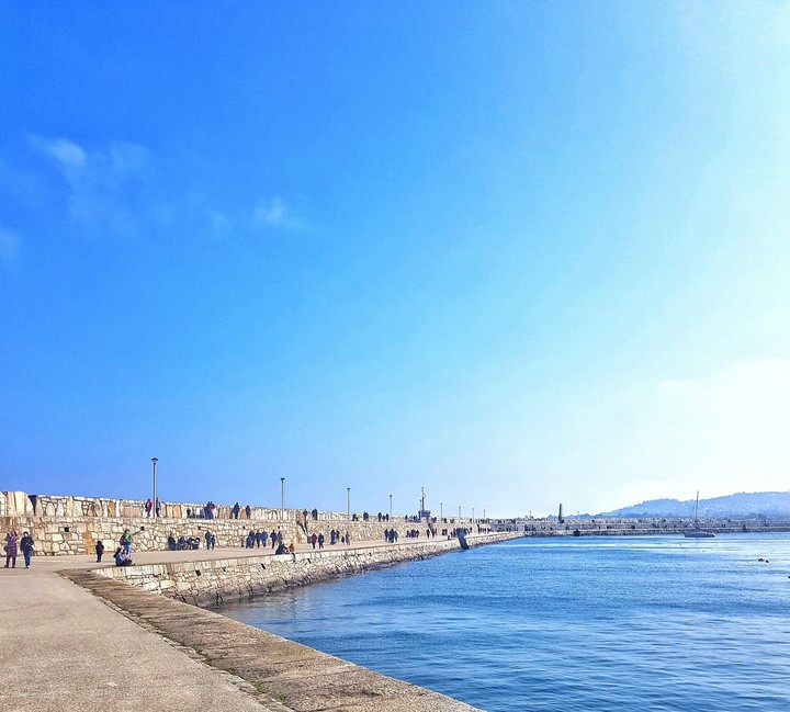 walk along the pier