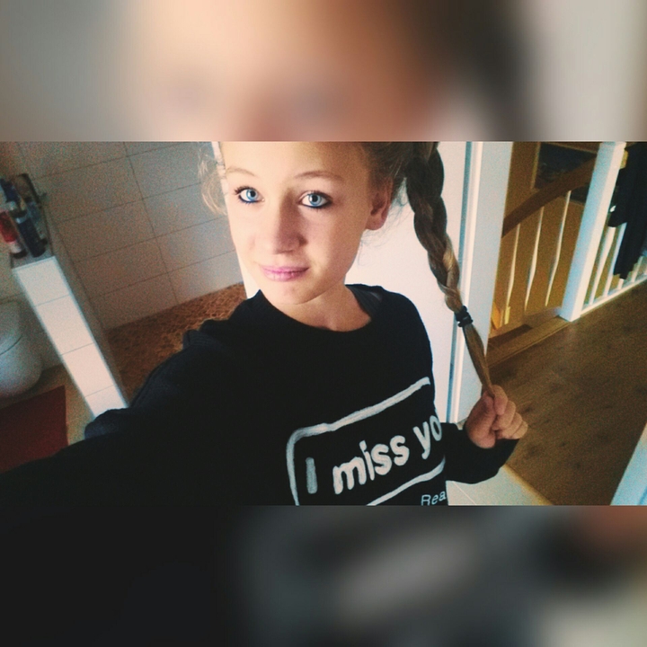 Miss you<3