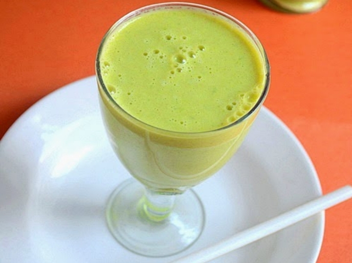 Avocado Dates Milkshake
