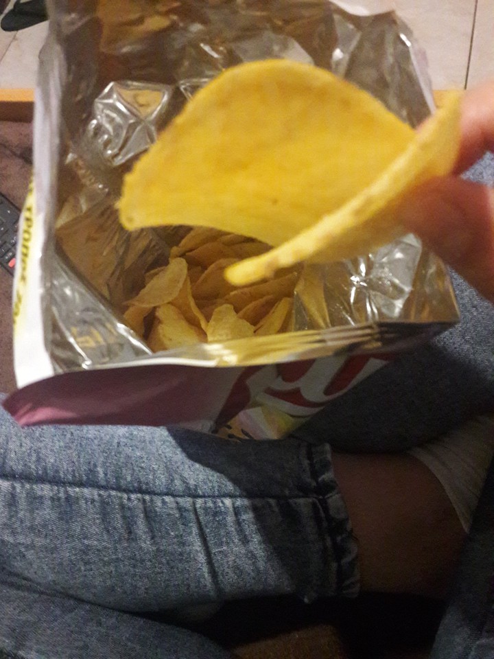 Chips with shrimp flavor ...my favourite!! delicious