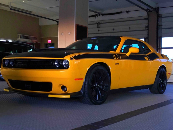 yellow challenger