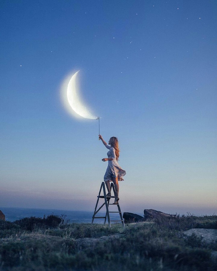 catching moon
