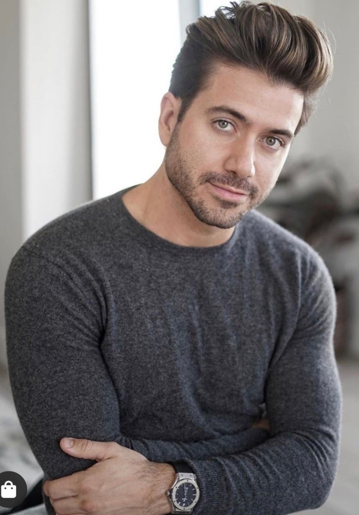 good looking alex