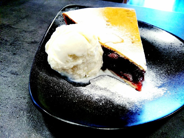 Cherry pie and vanilla ice cream