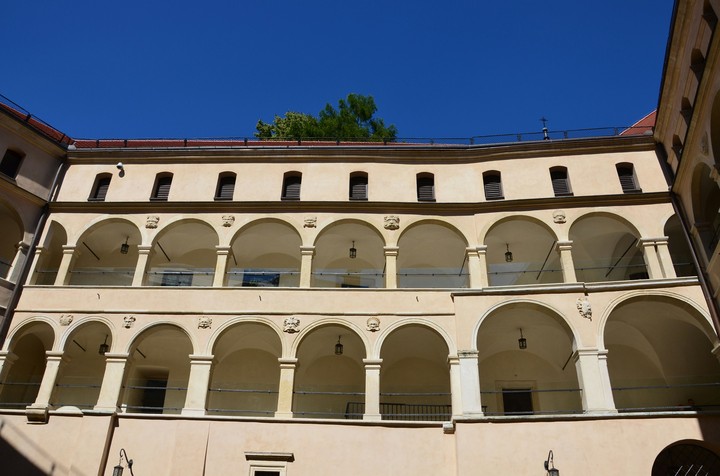 Pieskowa Skała castle