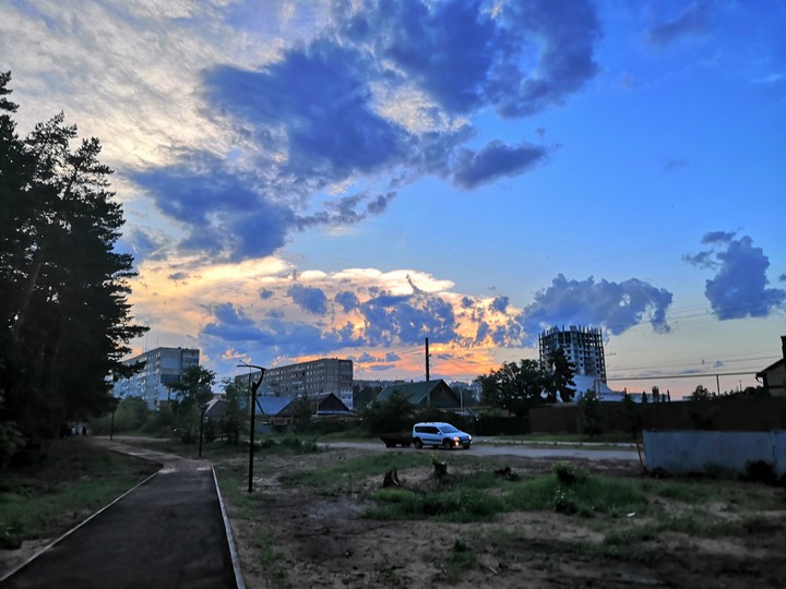 небо