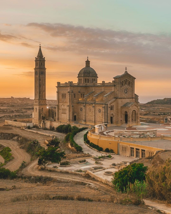 Malta, Basilica of the Virgin Mary
