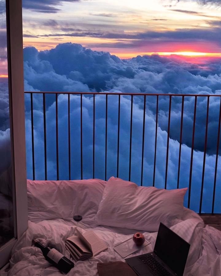 …Aesthetic wallpaper…