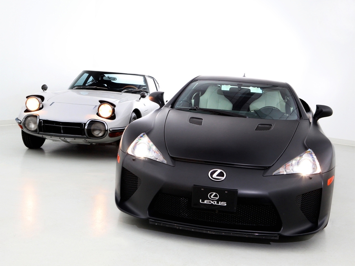 lexus and nissan