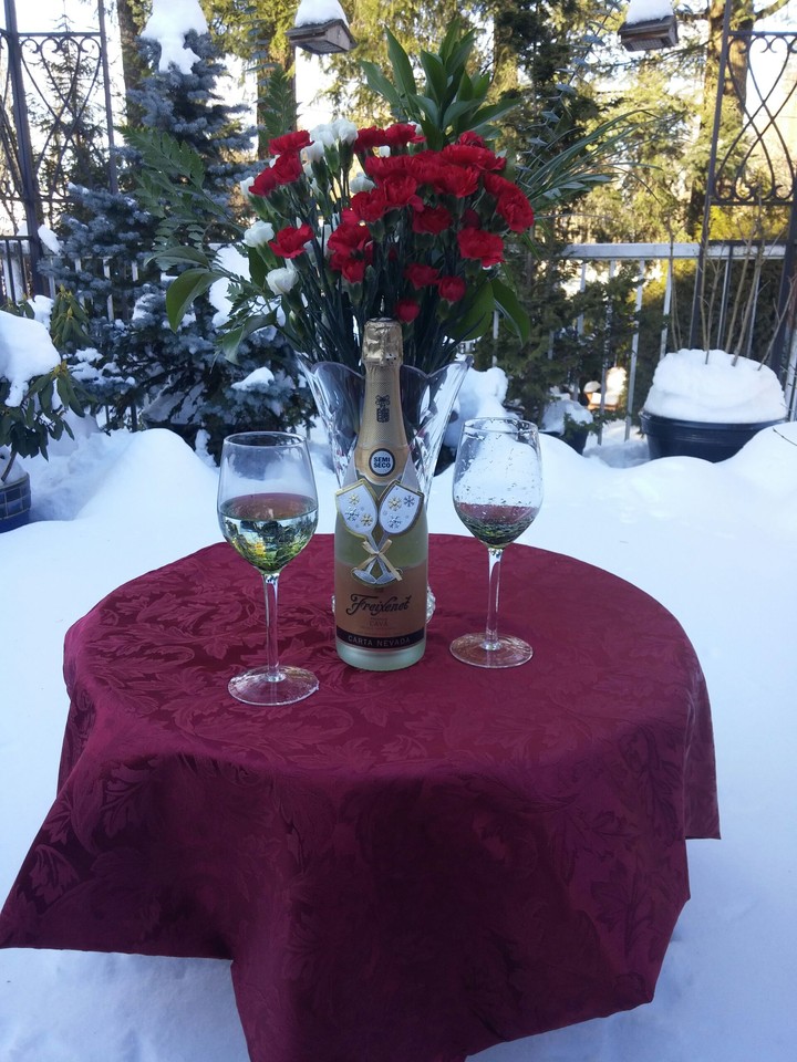 CHEERS EVERYONE