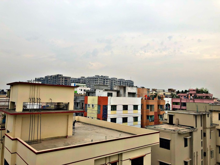 ছাদ থেকে দেখা আসমান