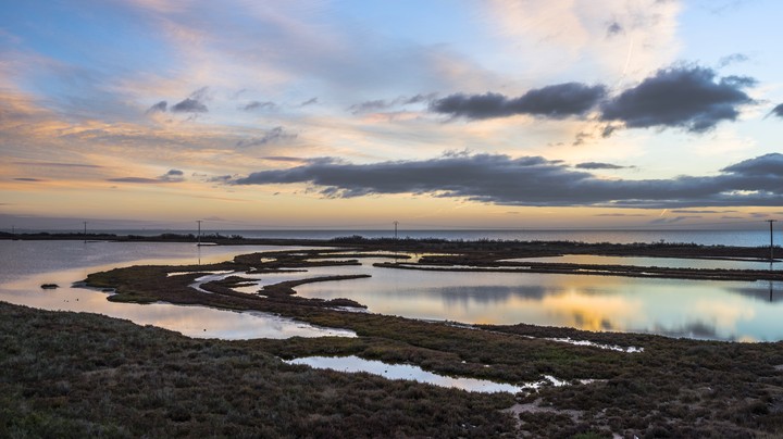 Lagoas no litoral de Les Aresquiers