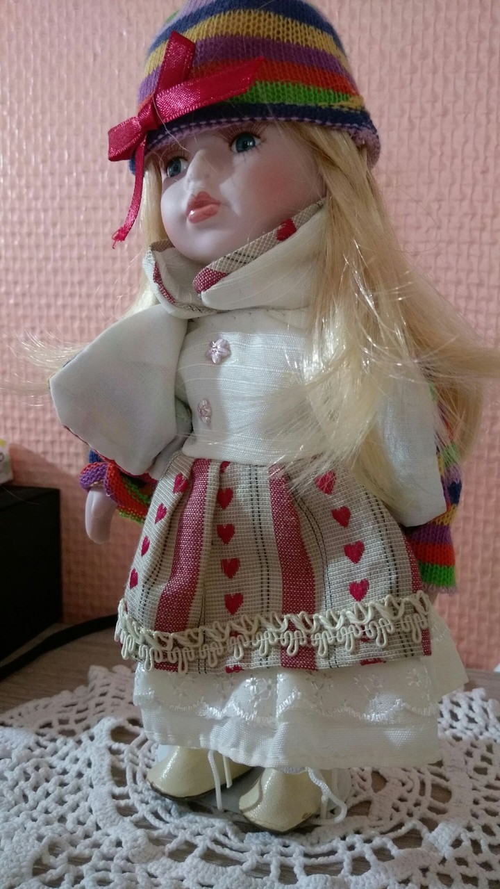Porcelaine Doll