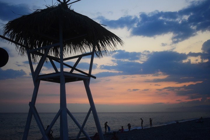 море
