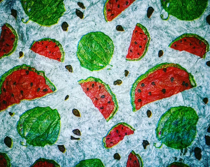 Green, red, black and white)