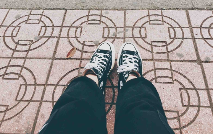 Converse