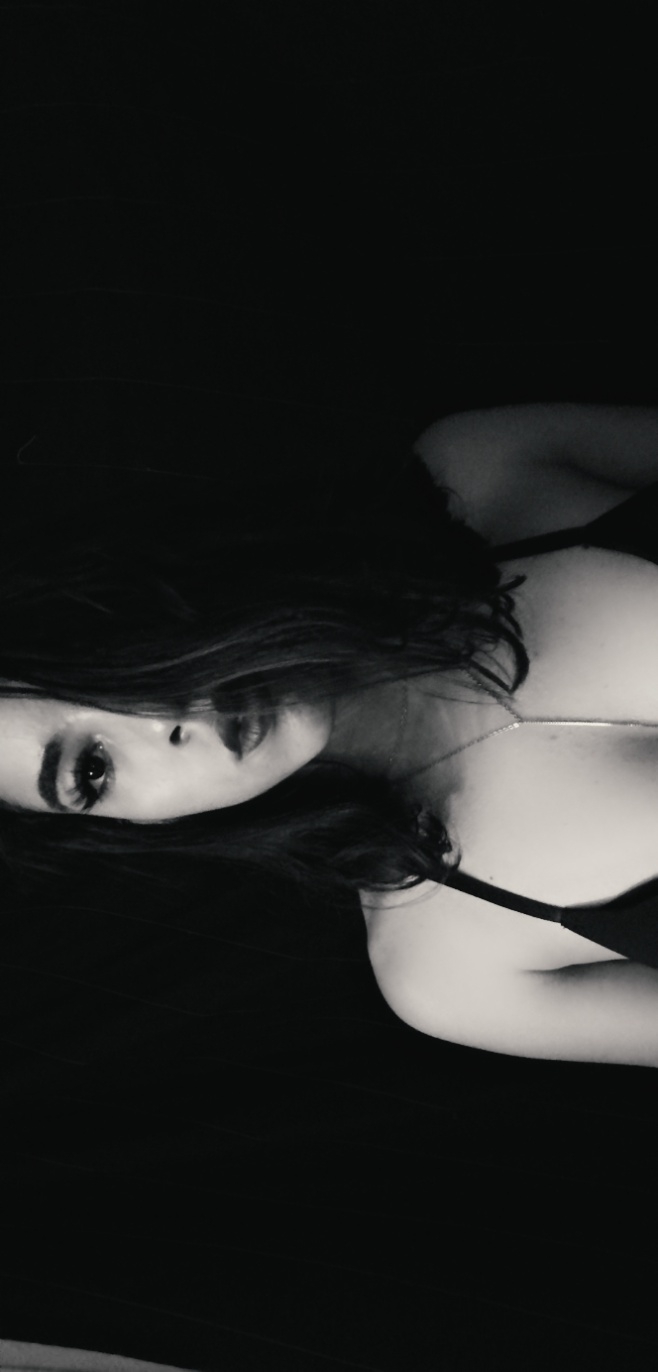 B&W