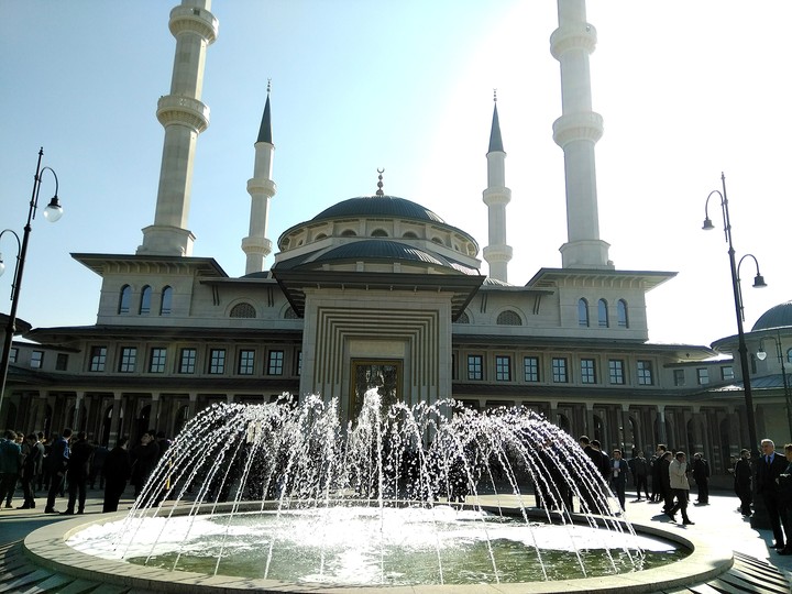 Beştepe Millet Camii