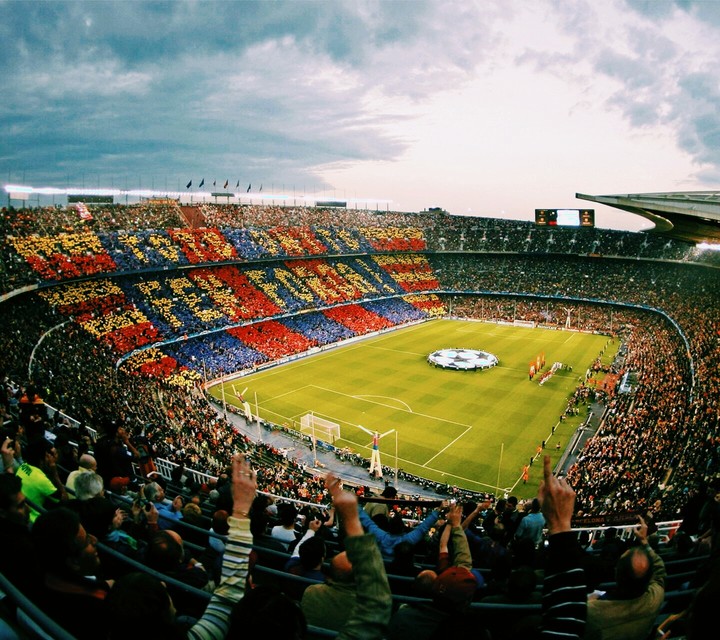 CAMP NOU :)