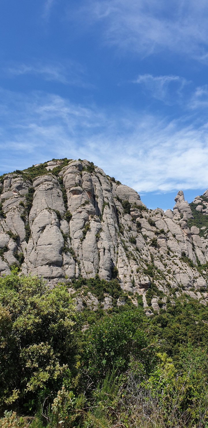 몬세라토 바위산