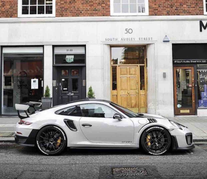 Porsche