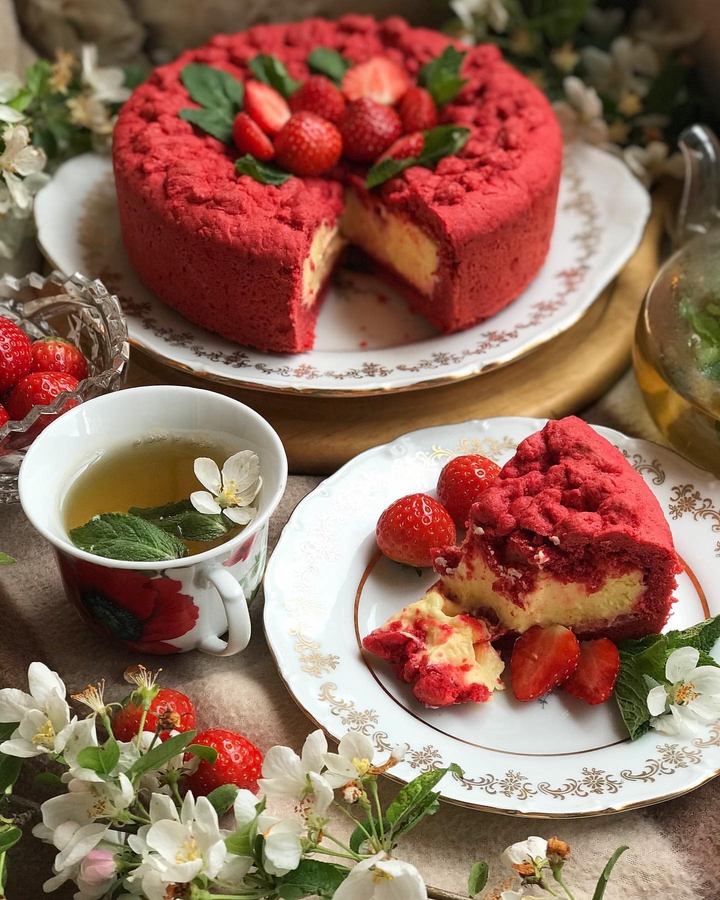 strawberry cake