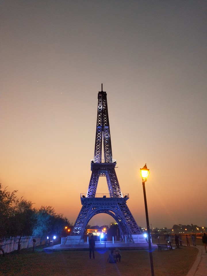Eiffel Tower, paris