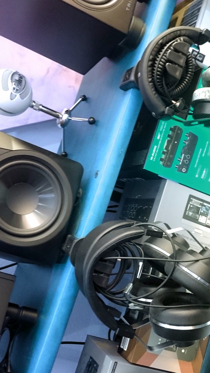 PUMP UP THE VOLUME!