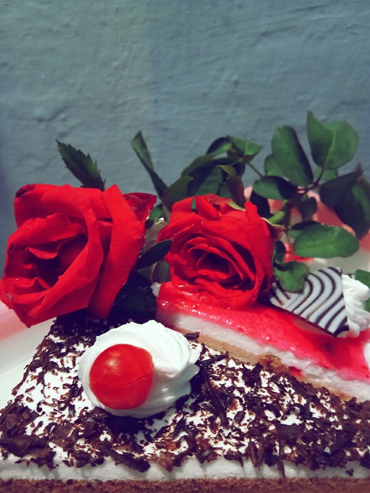 rose and cake