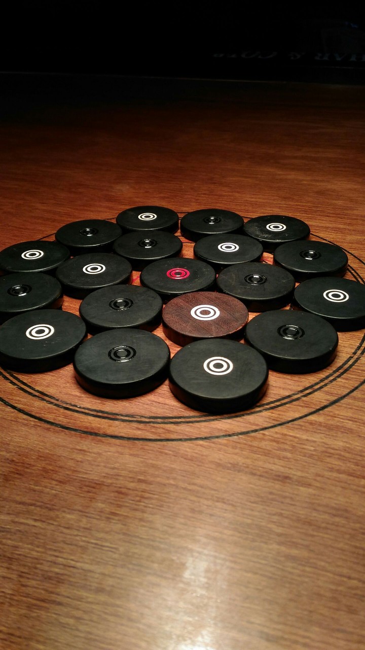 carrom board