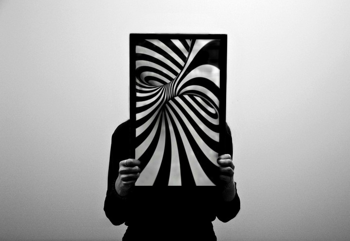 black and white illusion