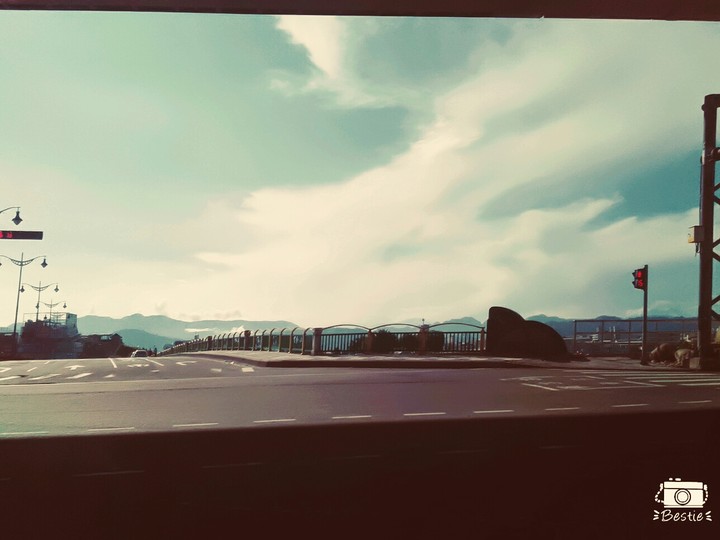 都市