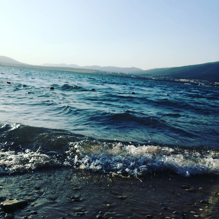 море