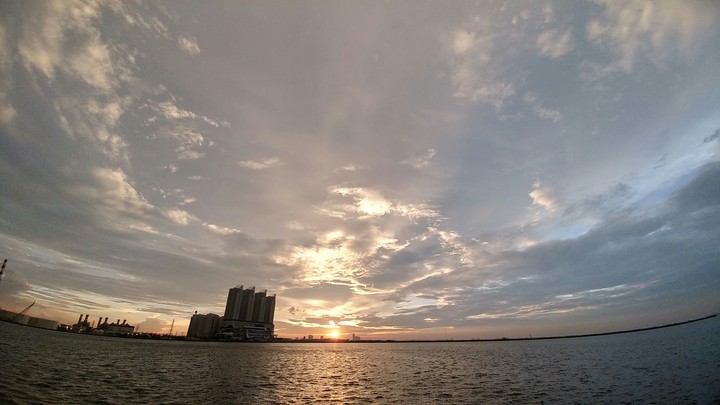 Round The Sky